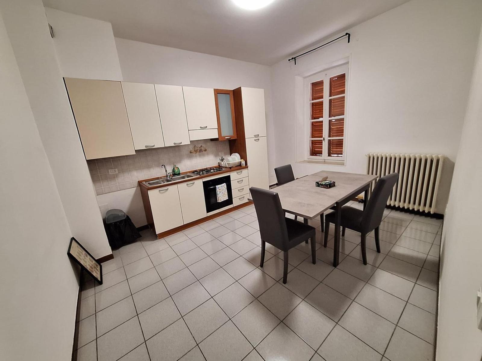 Fiore Apartments Fiorenzuola dʼArda Exteriör bild