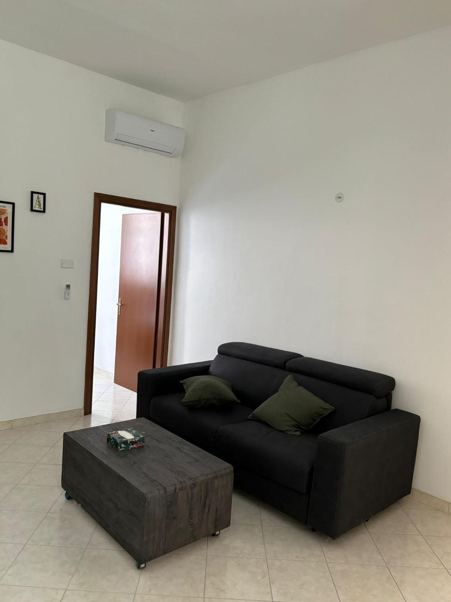 Fiore Apartments Fiorenzuola dʼArda Exteriör bild
